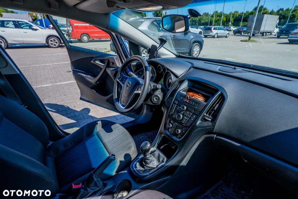 Opel Astra - 10