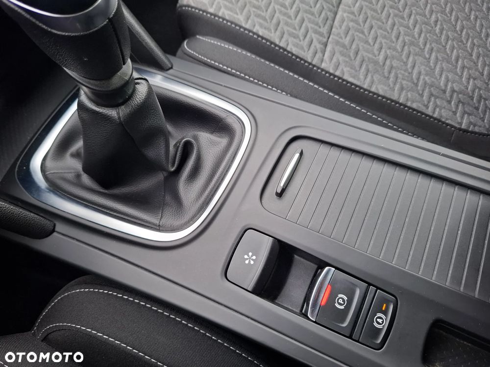 Renault Megane 1.5 Blue dCi Intens - 21