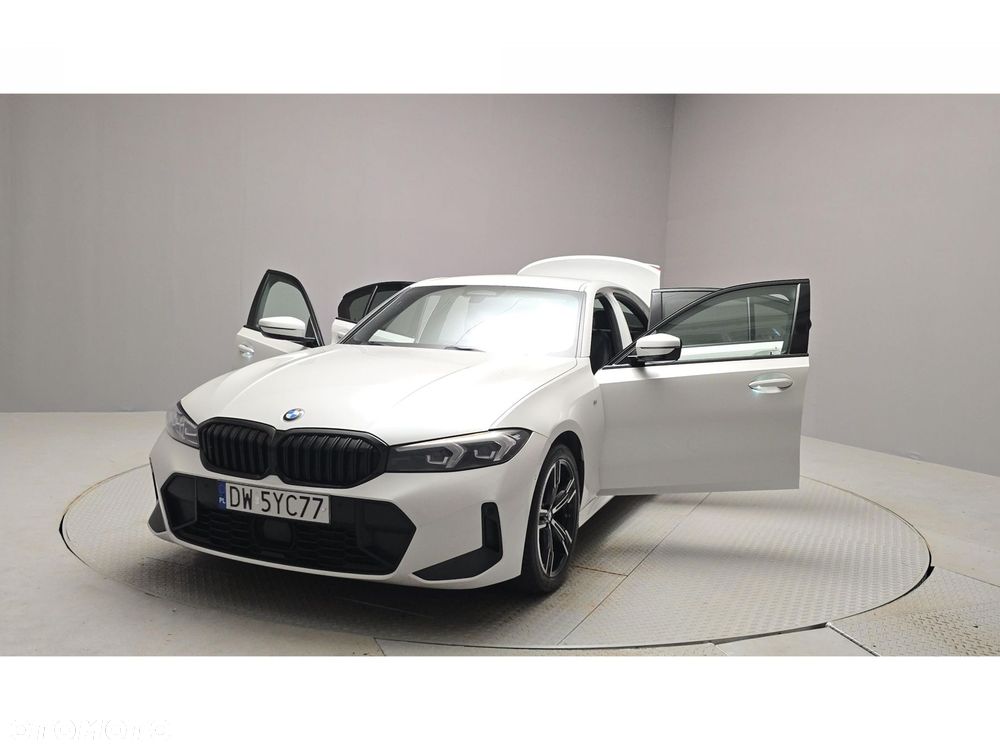 BMW Seria 3 320d xDrive mHEV M Sport - 15