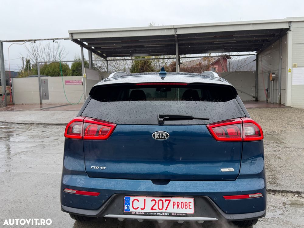 Kia Niro 1.6 GDI 2WD Aut. Spirit - 4