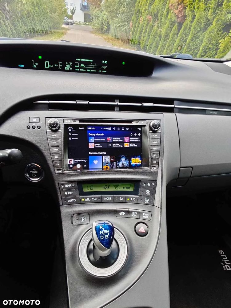 Toyota Prius 1.8 HSD Luna - 12