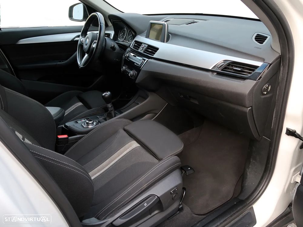 BMW X1 16 d sDrive Line Sport - 13