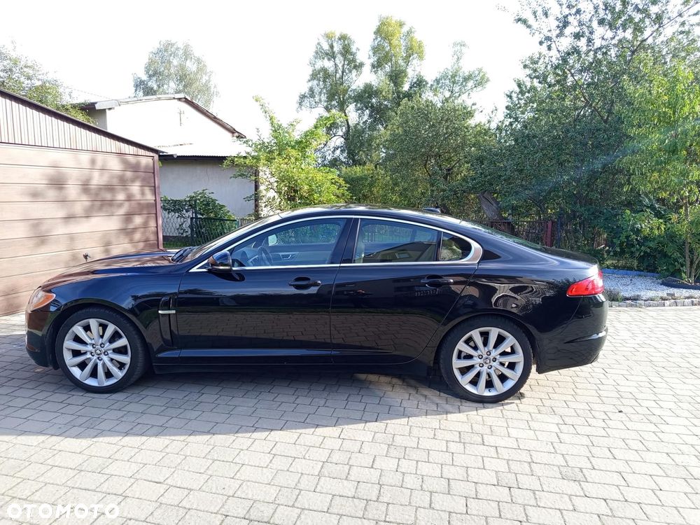 Jaguar XF 3.0 V6 D Luxury - 13