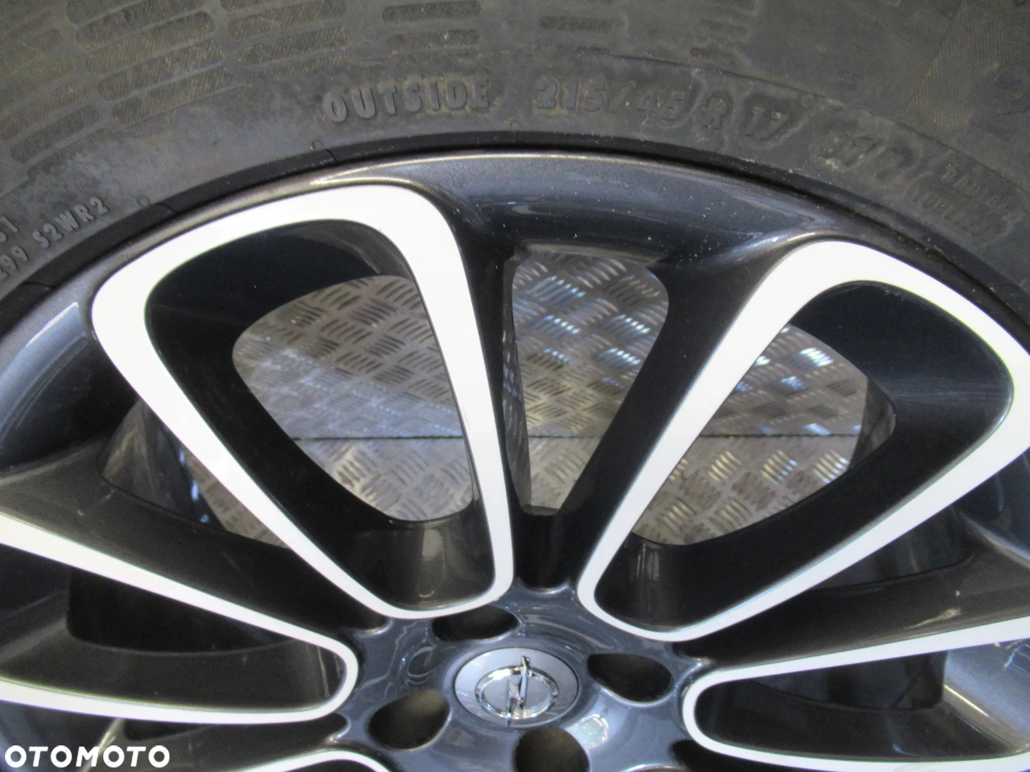 Koła Opel Adam Corsa E Adam Rocks 7Jx17 et44 4x100 CZUJNIKI - 10