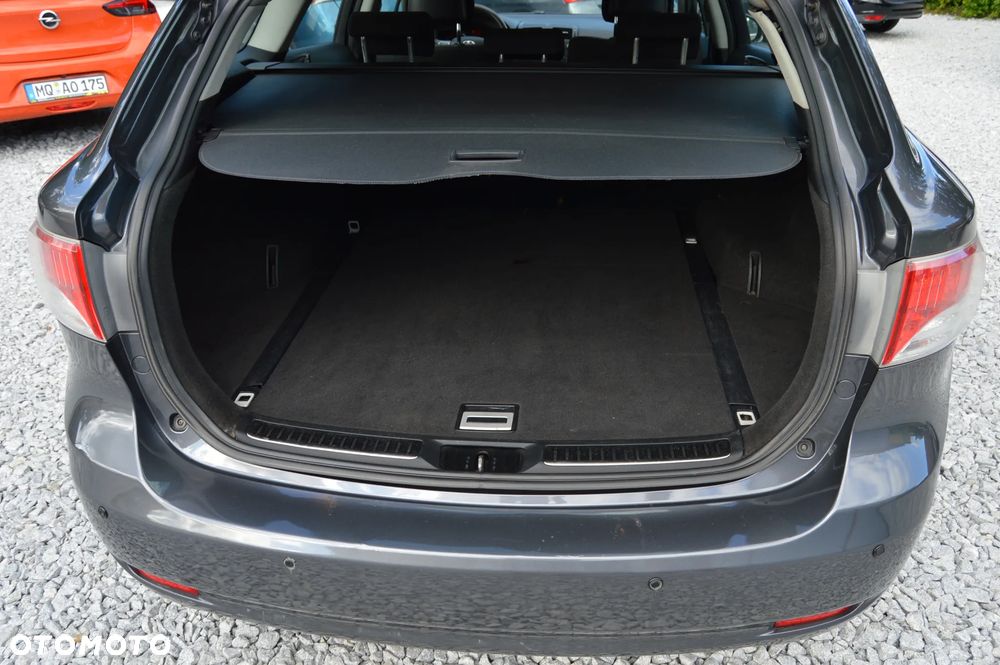 Toyota Avensis 2.0 D-4D Sol - 8