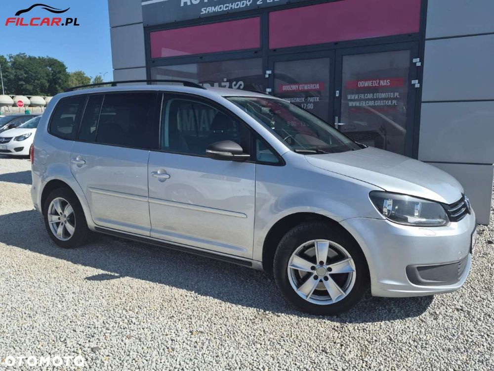 Volkswagen Touran - 19