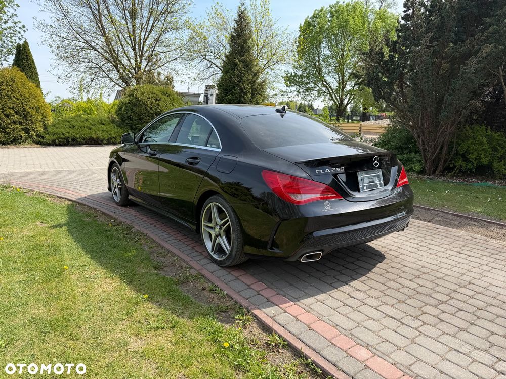 Mercedes-Benz CLA 250 7G-DCT AMG Line - 7