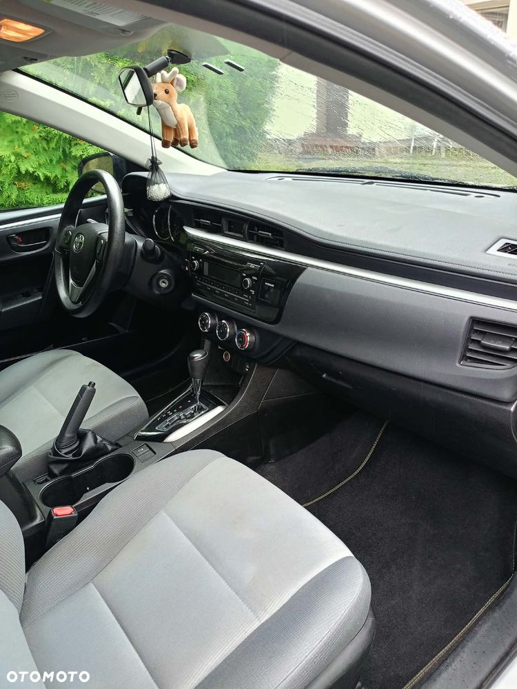 Toyota Corolla - 11
