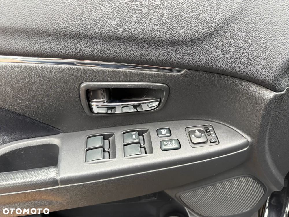 Mitsubishi ASX 1.8 DID Instyle NAVI AS&G - 11