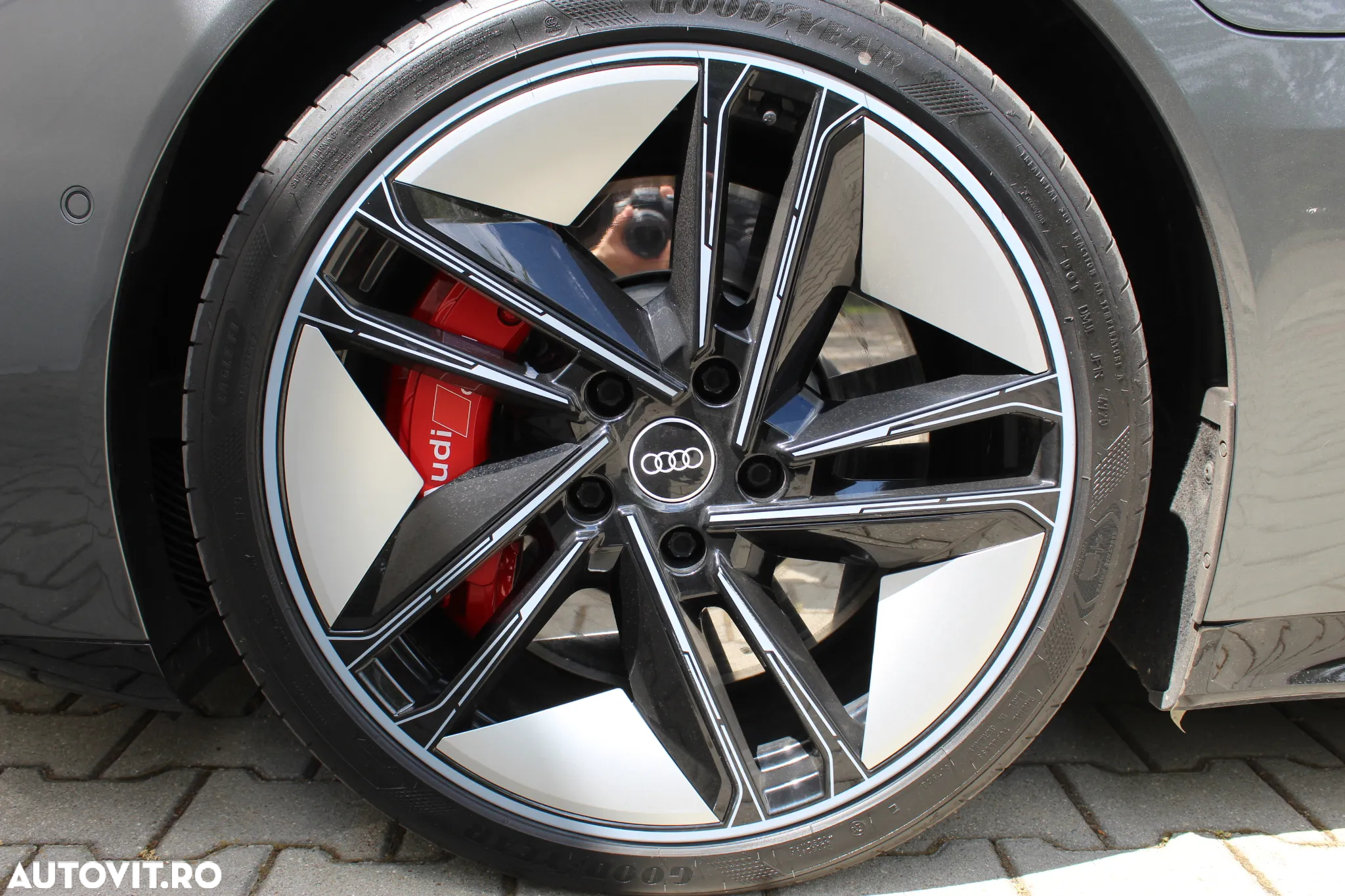 Audi e-tron GT - 38