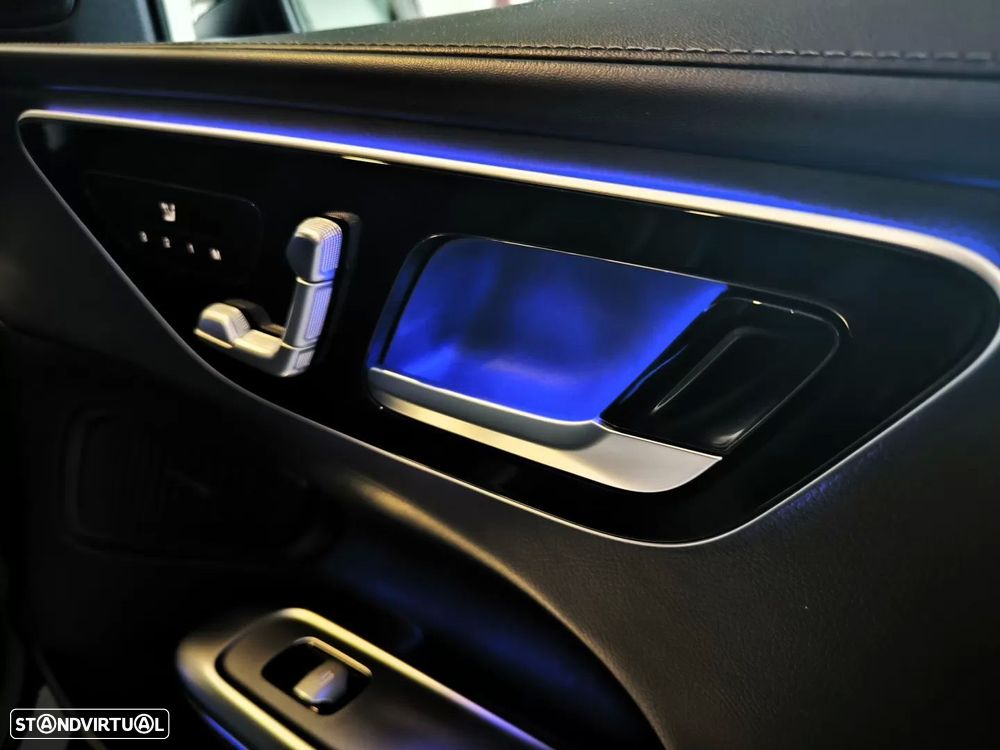 Mercedes-Benz C 300 d AMG Line - 37