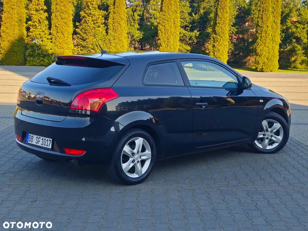Kia ProCeed - 21