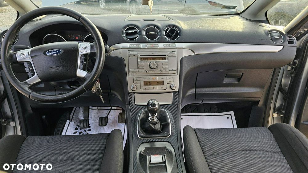 Ford S-Max - 27