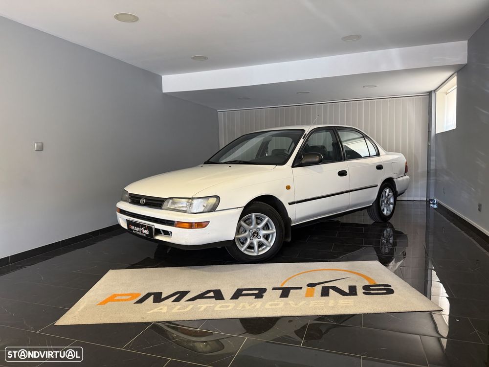 Toyota Corolla Sedan 1.3 XLi - 1