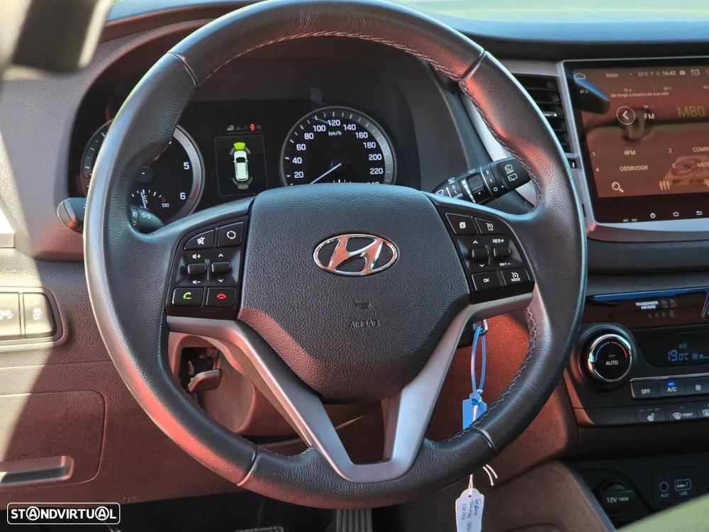 Hyundai Tucson 1.7 CRDi Executive - 12