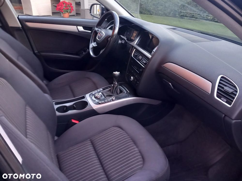 Audi A4 Avant 2.0 TDI DPF Ambiente - 30