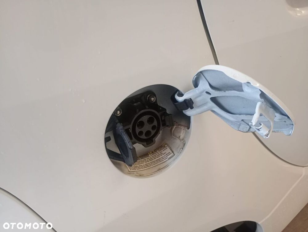 Peugeot iOn Standard - 14