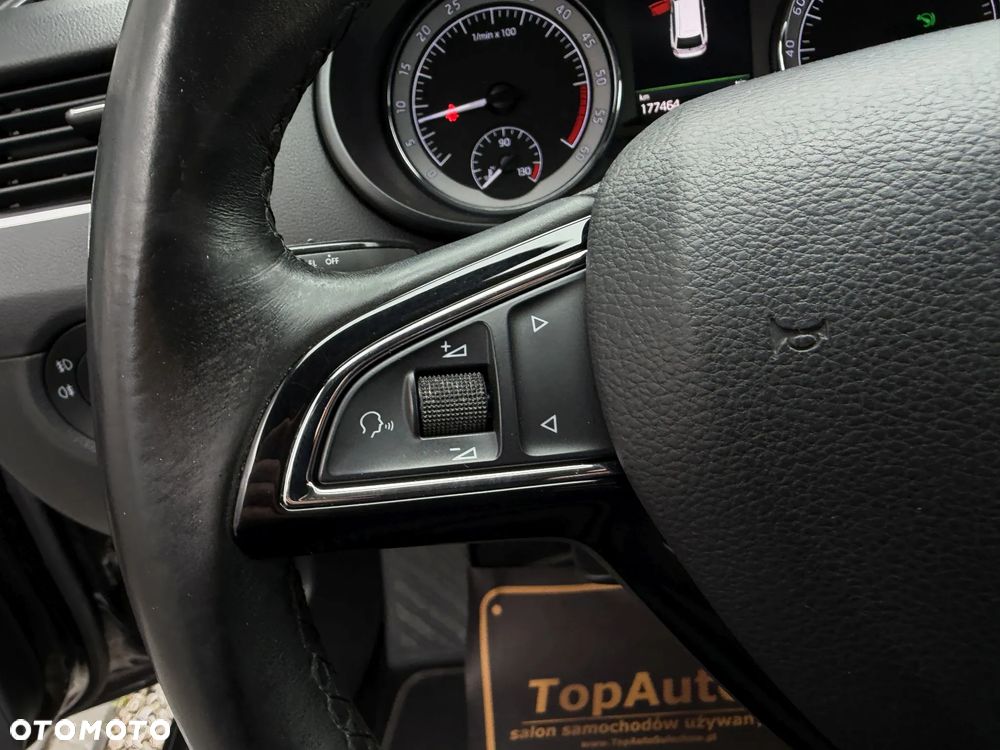Skoda Octavia 2.0 TDI SCR Style DSG - 23
