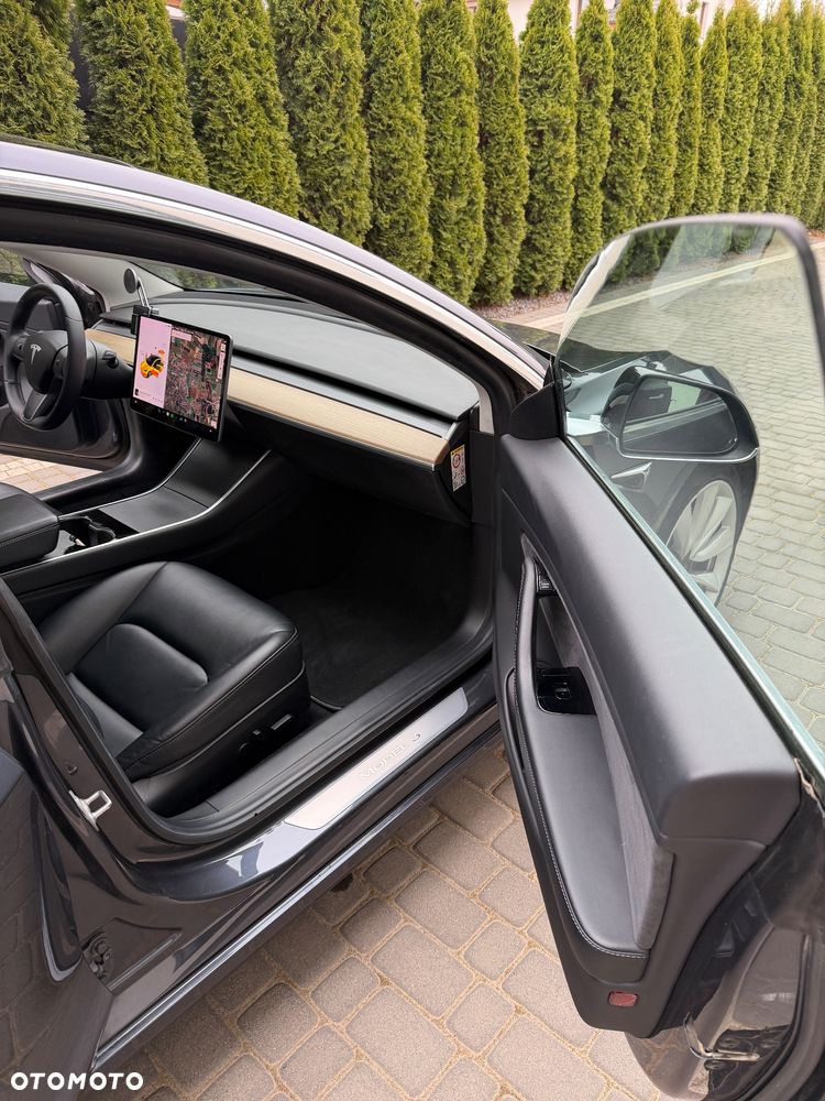 Tesla Model 3 Langstreckenbatterie Allradantrieb Dual Motor - 15