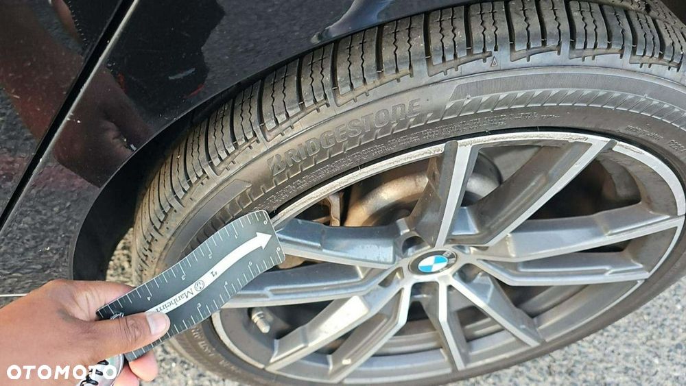 BMW Seria 3 330i M Sport - 16