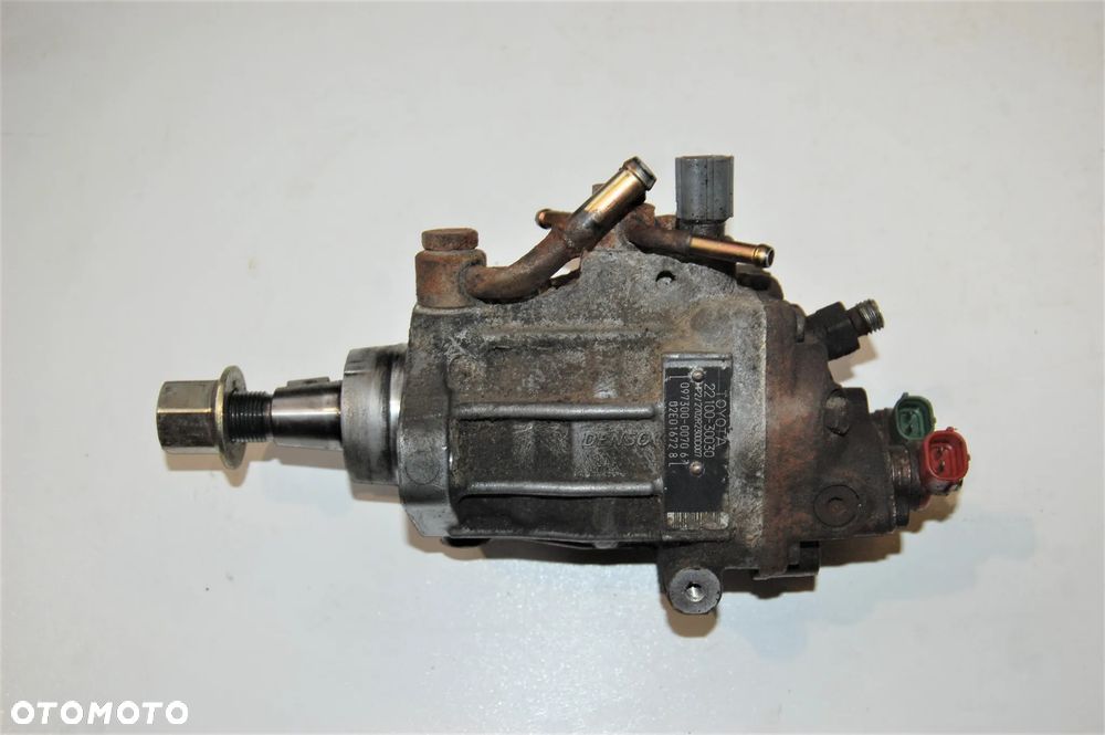 TOYOTA LAND CRUISER 120 3,0 D - Pompa wtryskowa 22100-30030 - 1