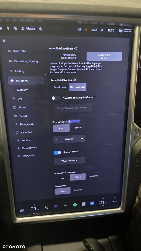 Tesla Model S - 30