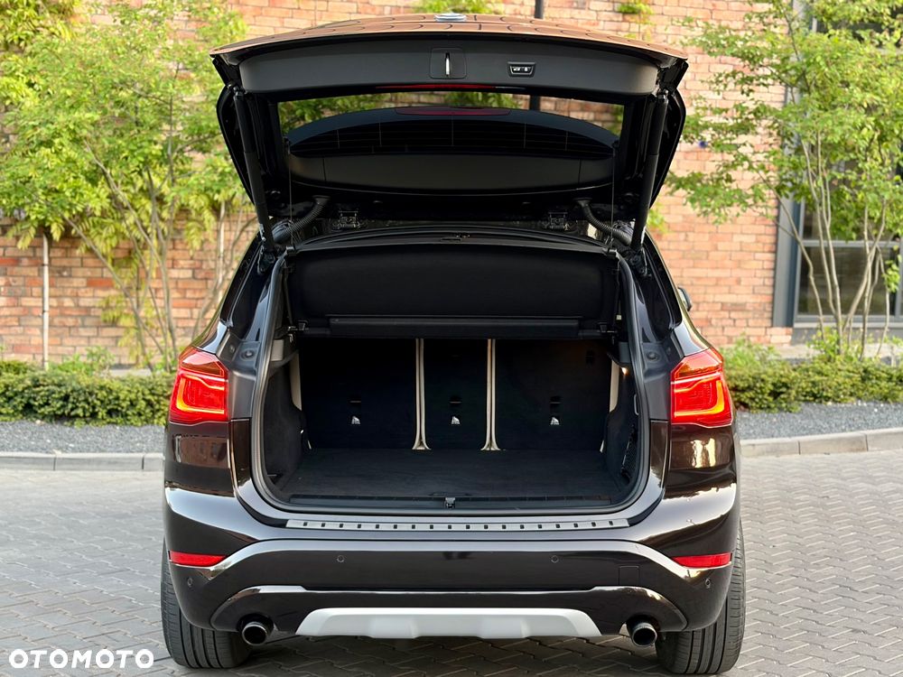 BMW X1 xDrive25i xLine - 11