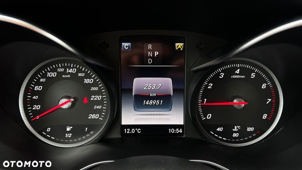 Mercedes-Benz Klasa C 200 4-Matic 9G-TRONIC - 18