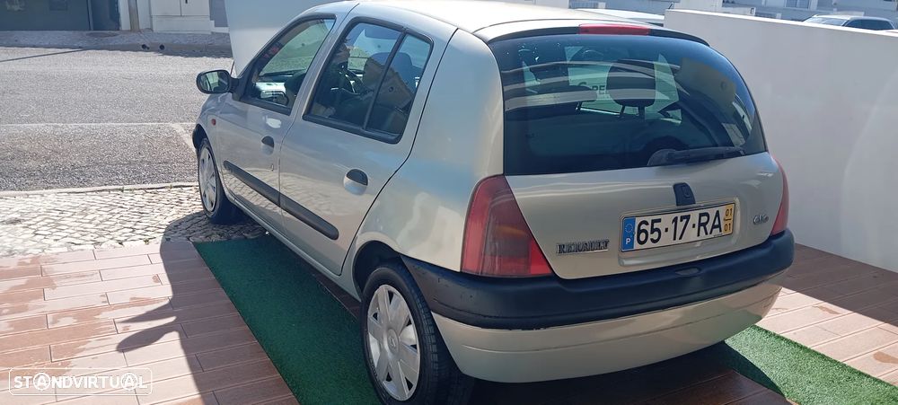 Renault Clio 1.2 RN - 6