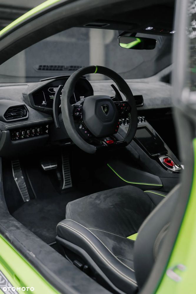Lamborghini Huracan - 11