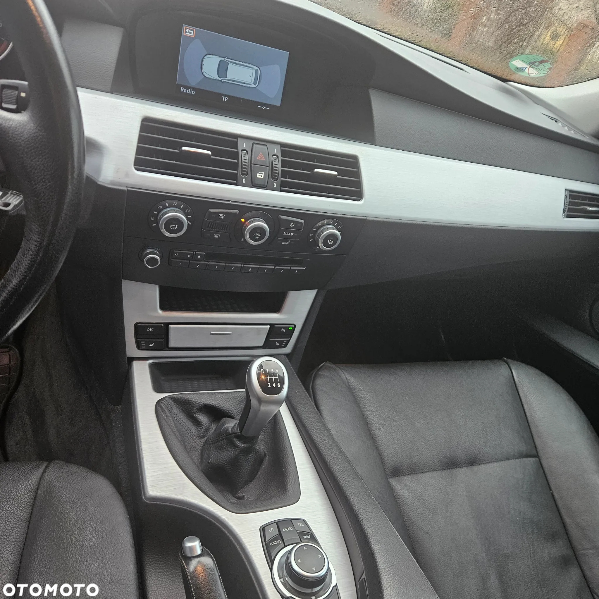BMW Seria 5 523i - 11