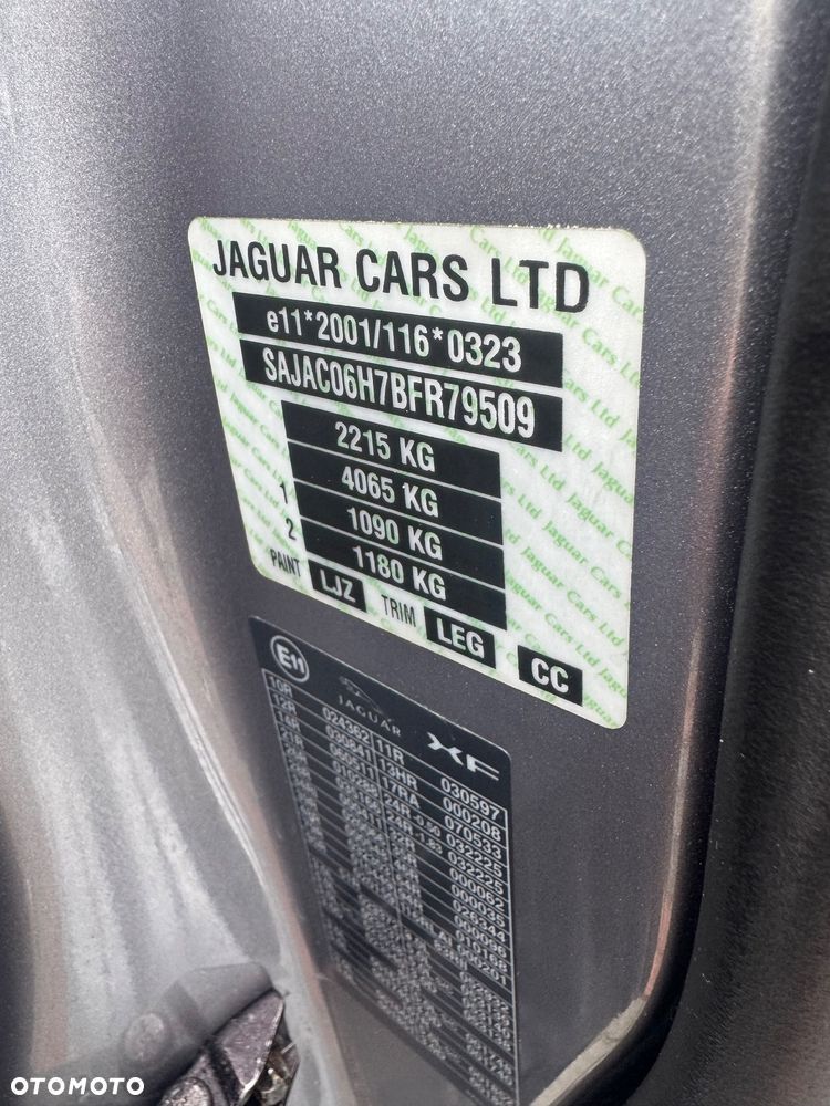 Jaguar XF 3.0 V6 Premium Luxury - 31