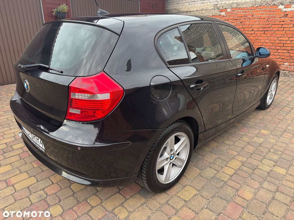 BMW Seria 1 120d - 8