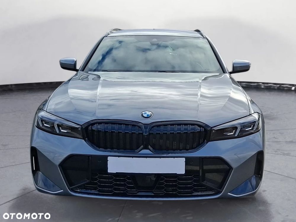 BMW Seria 3 320d xDrive mHEV M Sport - 3