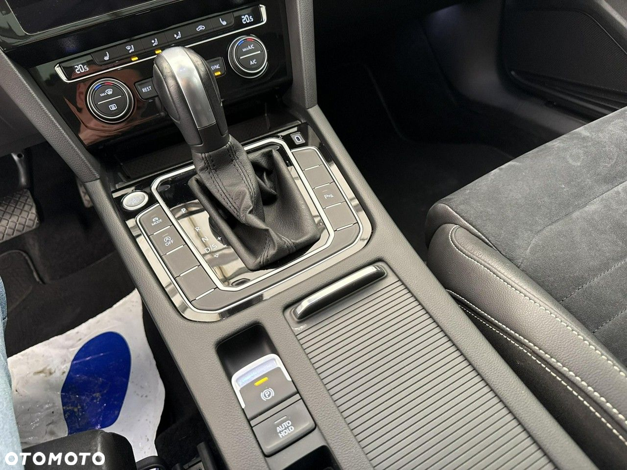 Volkswagen Passat 1.5 TSI EVO Elegance DSG - 16
