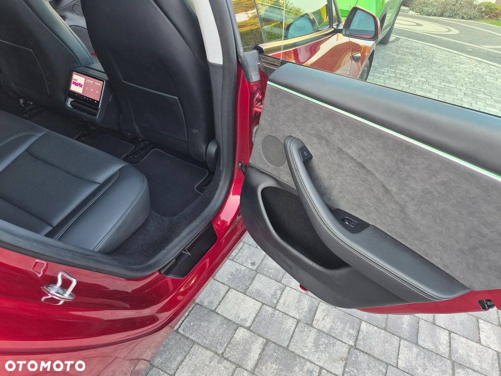 Tesla Model 3 - 22