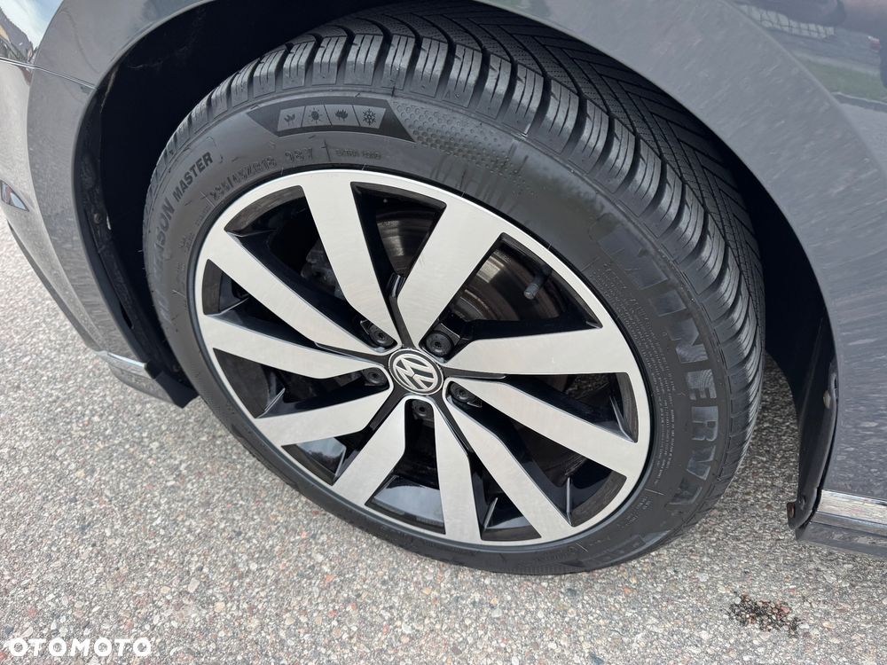 Volkswagen Passat 2.0 TDI BMT Highline - 30