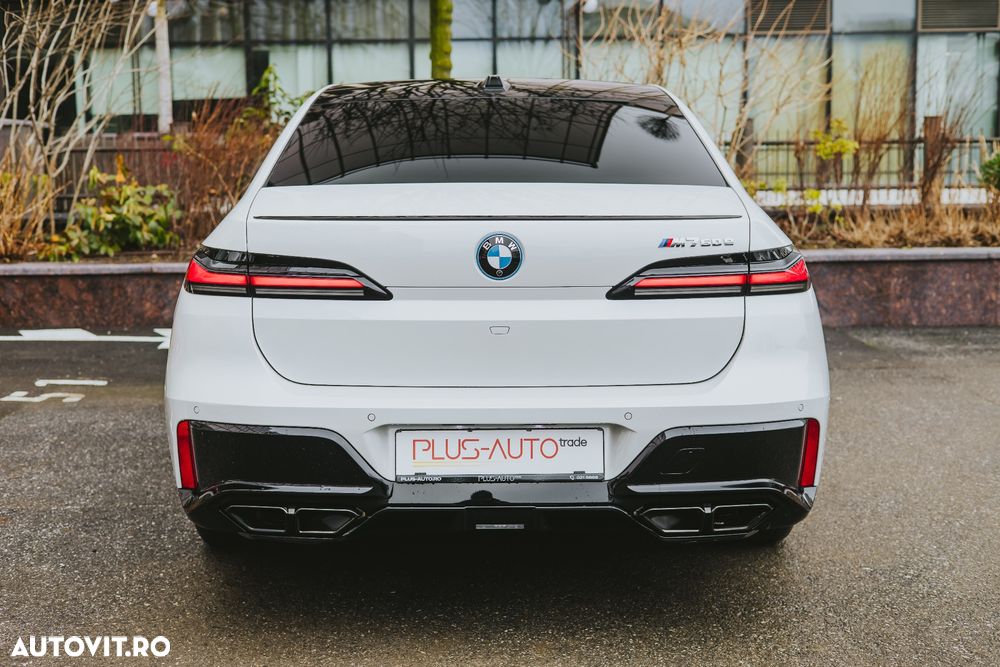 BMW M7 - 14