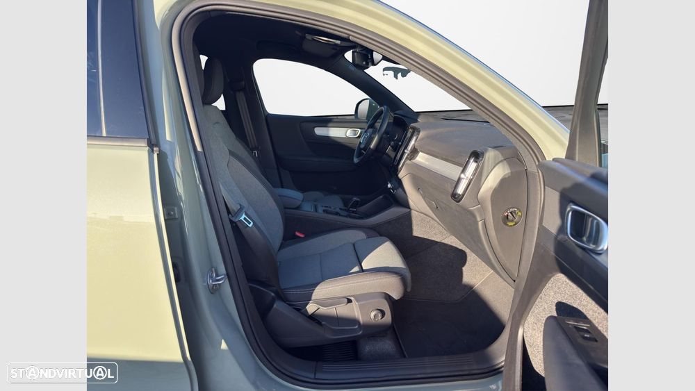 Volvo XC 40 2.0 B3 Core - 12