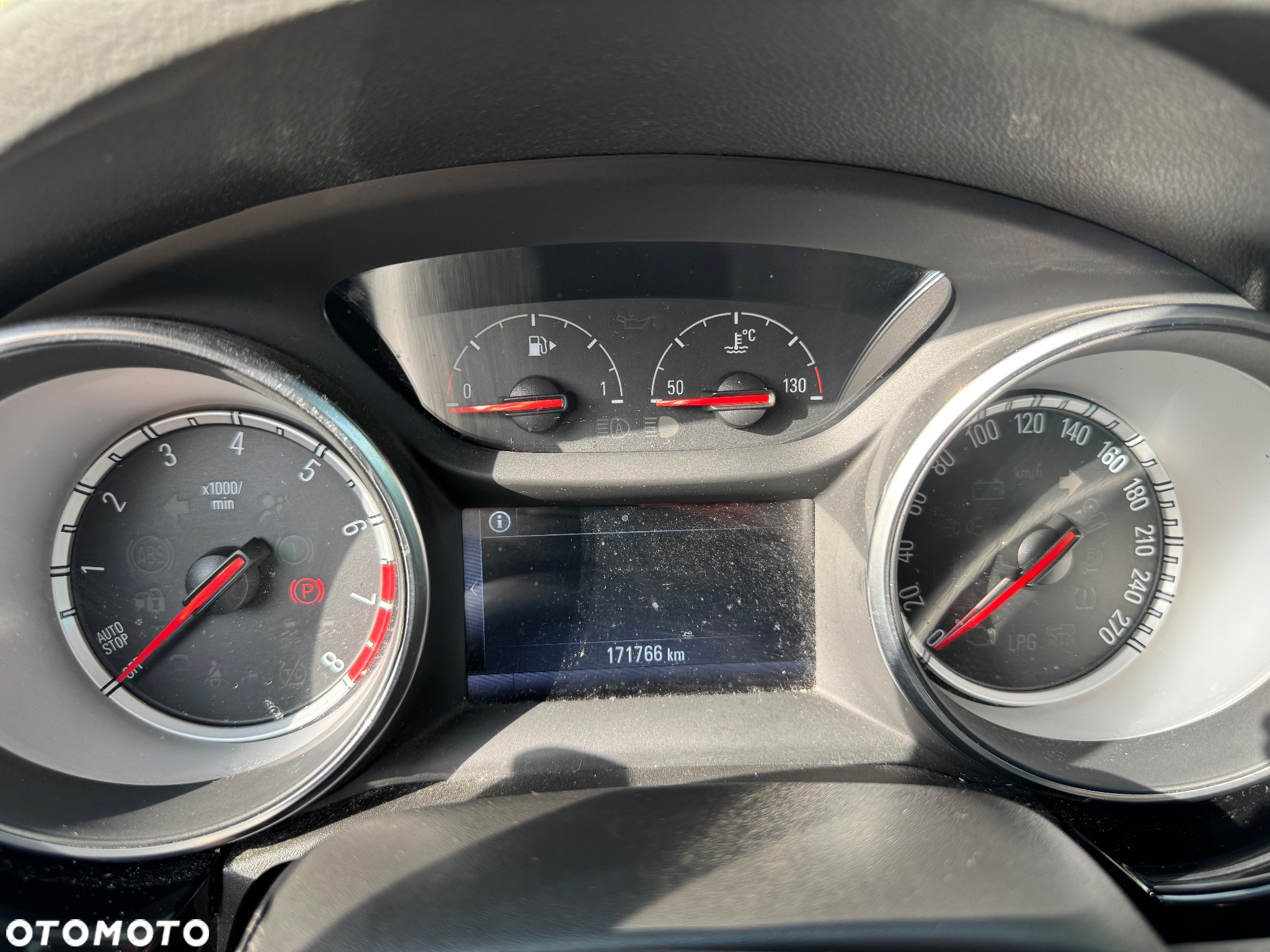 Opel Astra V 1.4 T Elite S&S - 19
