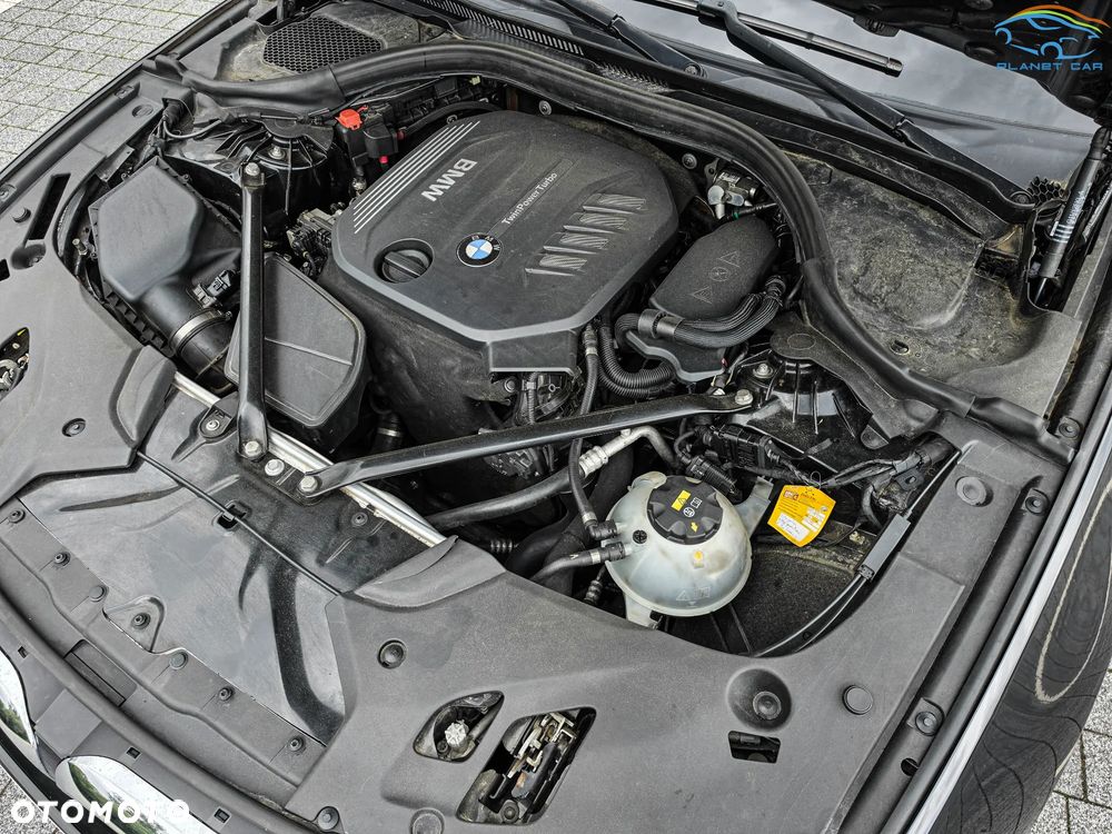 BMW Seria 5 525d Sport Line - 13