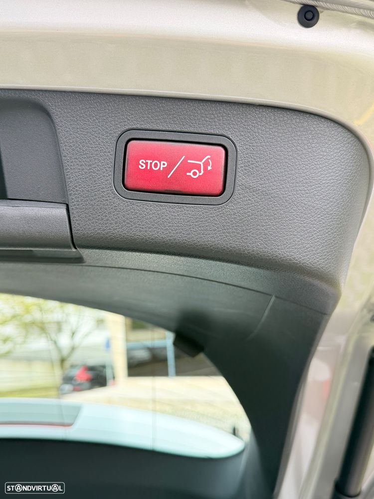 Mercedes-Benz GLA 180 d Style - 8