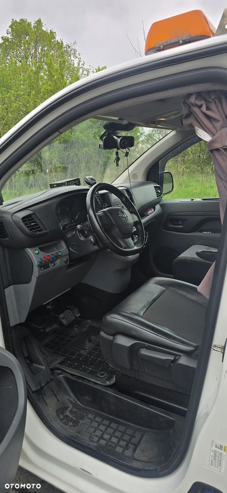 Opel Vivaro - 9