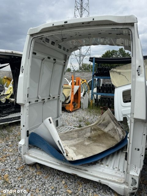 Tył ćwiartka słupek próg Iveco Daily 14-26r