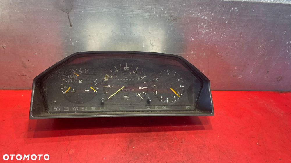 Licznik zegary Mercedes 124 W124 2.0 DIESEL 1245401348 - 1