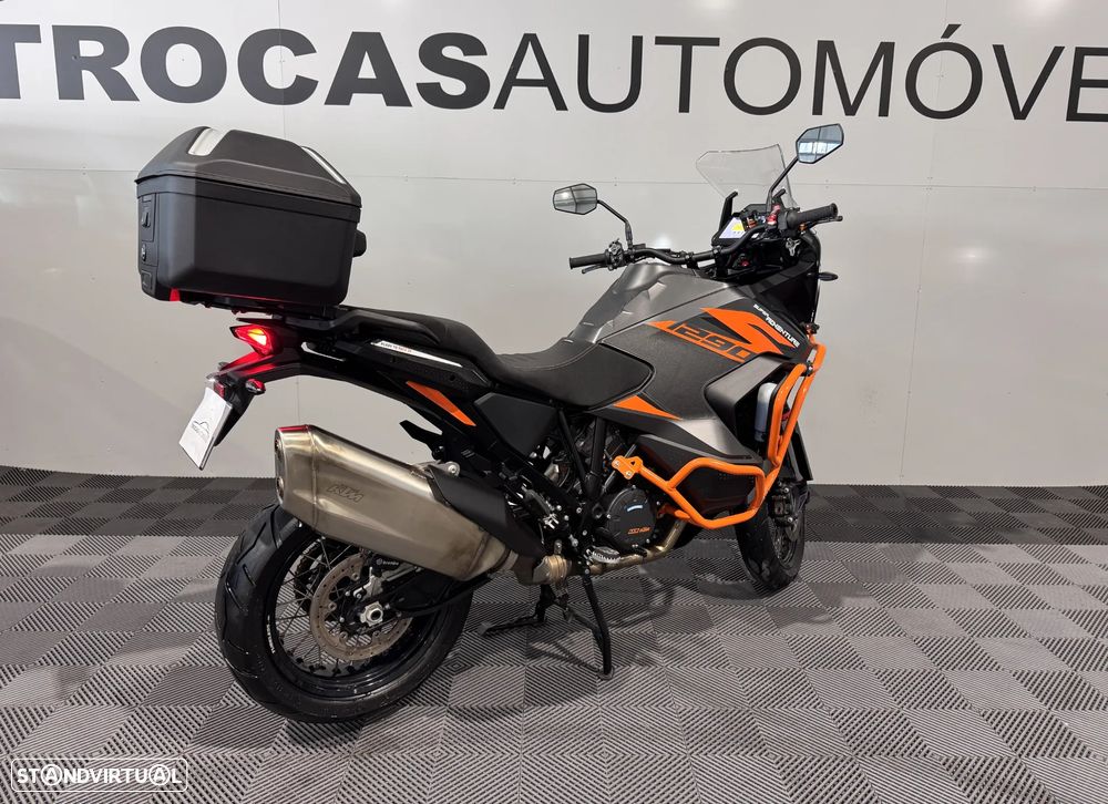 KTM 1290 Super Adventure - 25