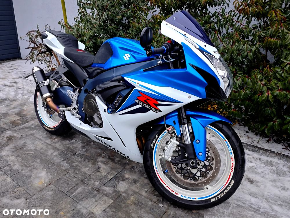 Suzuki GSX-R - 24