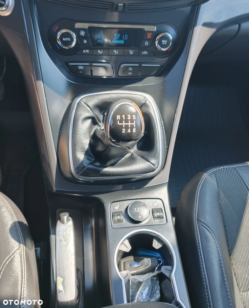 Ford Kuga - 29