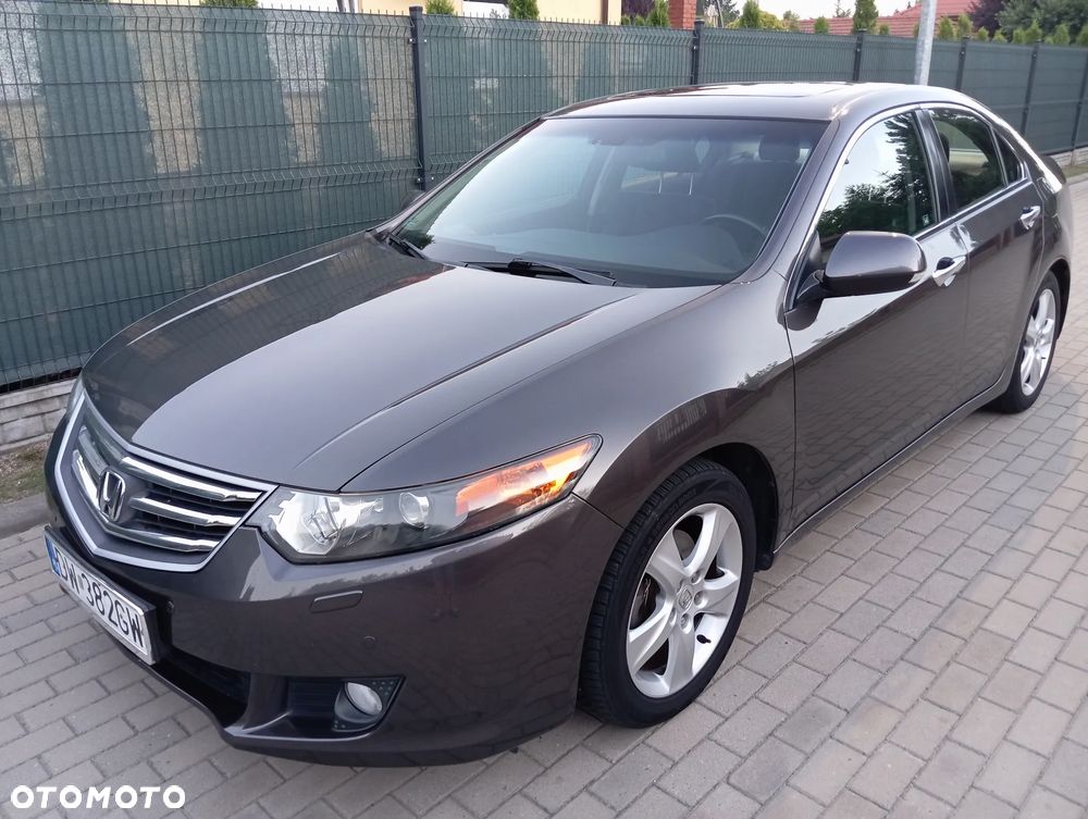 Honda Accord 2.0 Executive - 37