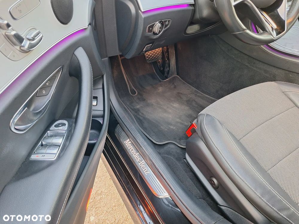 Mercedes-Benz Klasa E 220 d 9G-TRONIC - 11
